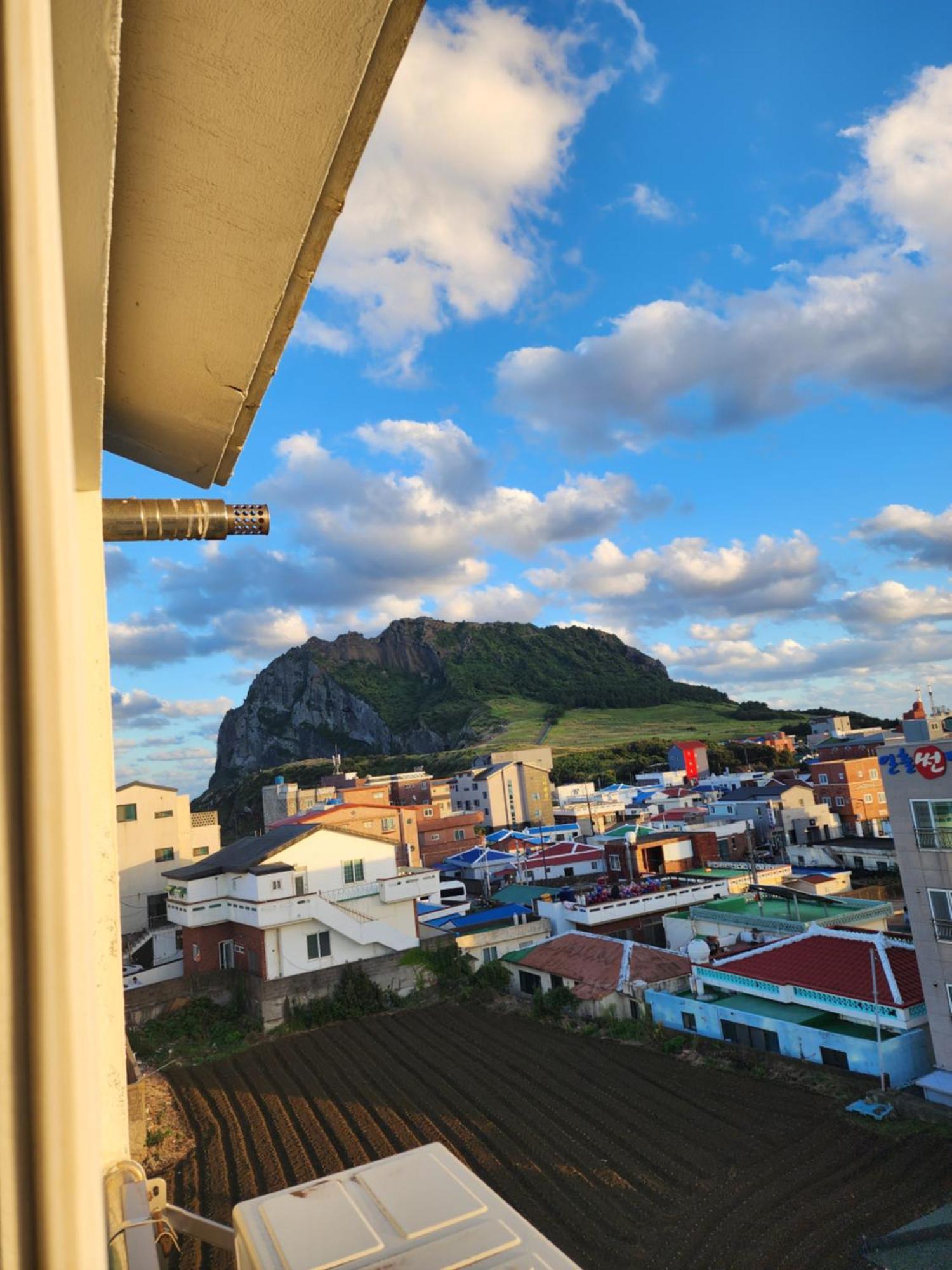 Pureun Jeju Pension Согвіпо Екстер'єр фото