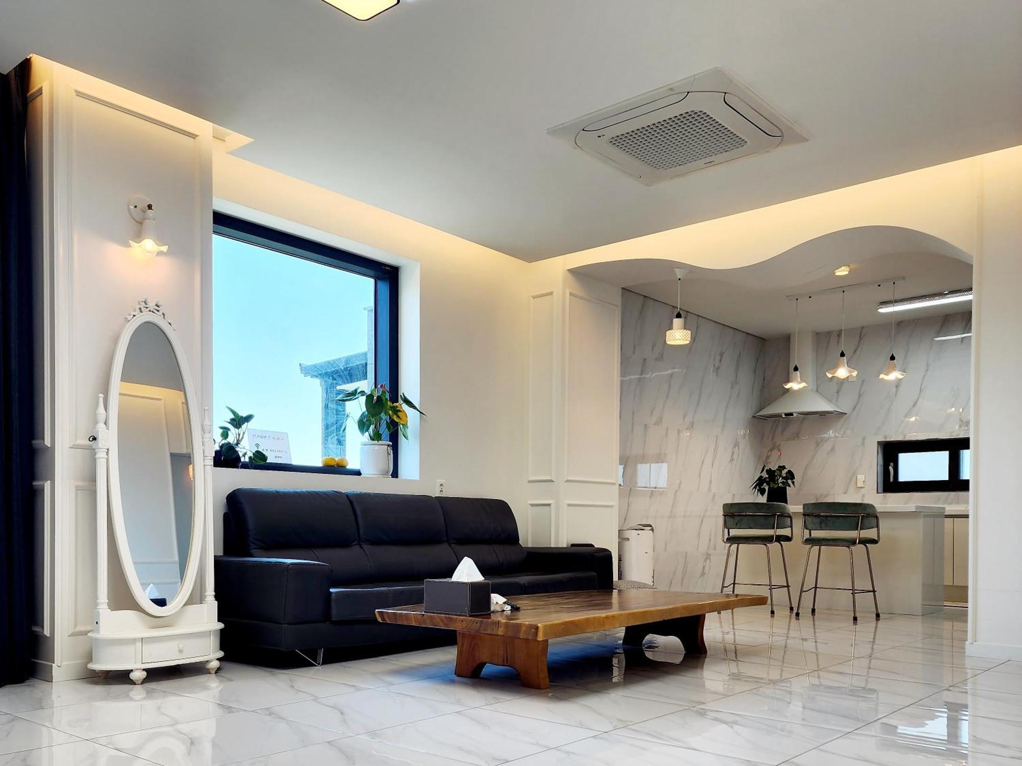 Pureun Jeju Pension Согвіпо Екстер'єр фото