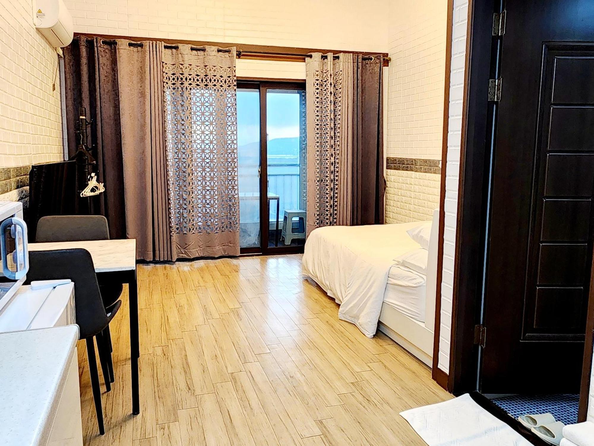 Pureun Jeju Pension Согвіпо Екстер'єр фото