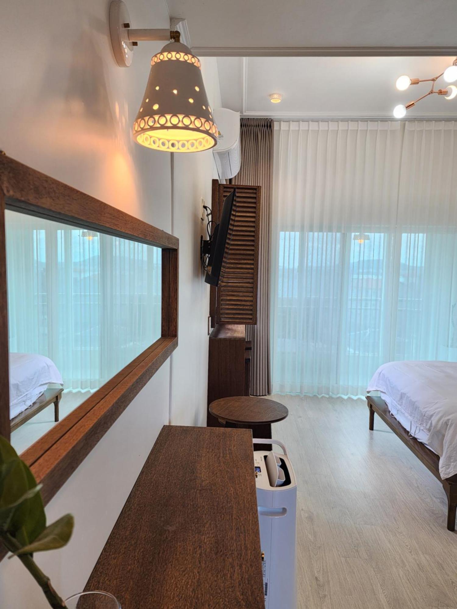 Pureun Jeju Pension Согвіпо Екстер'єр фото