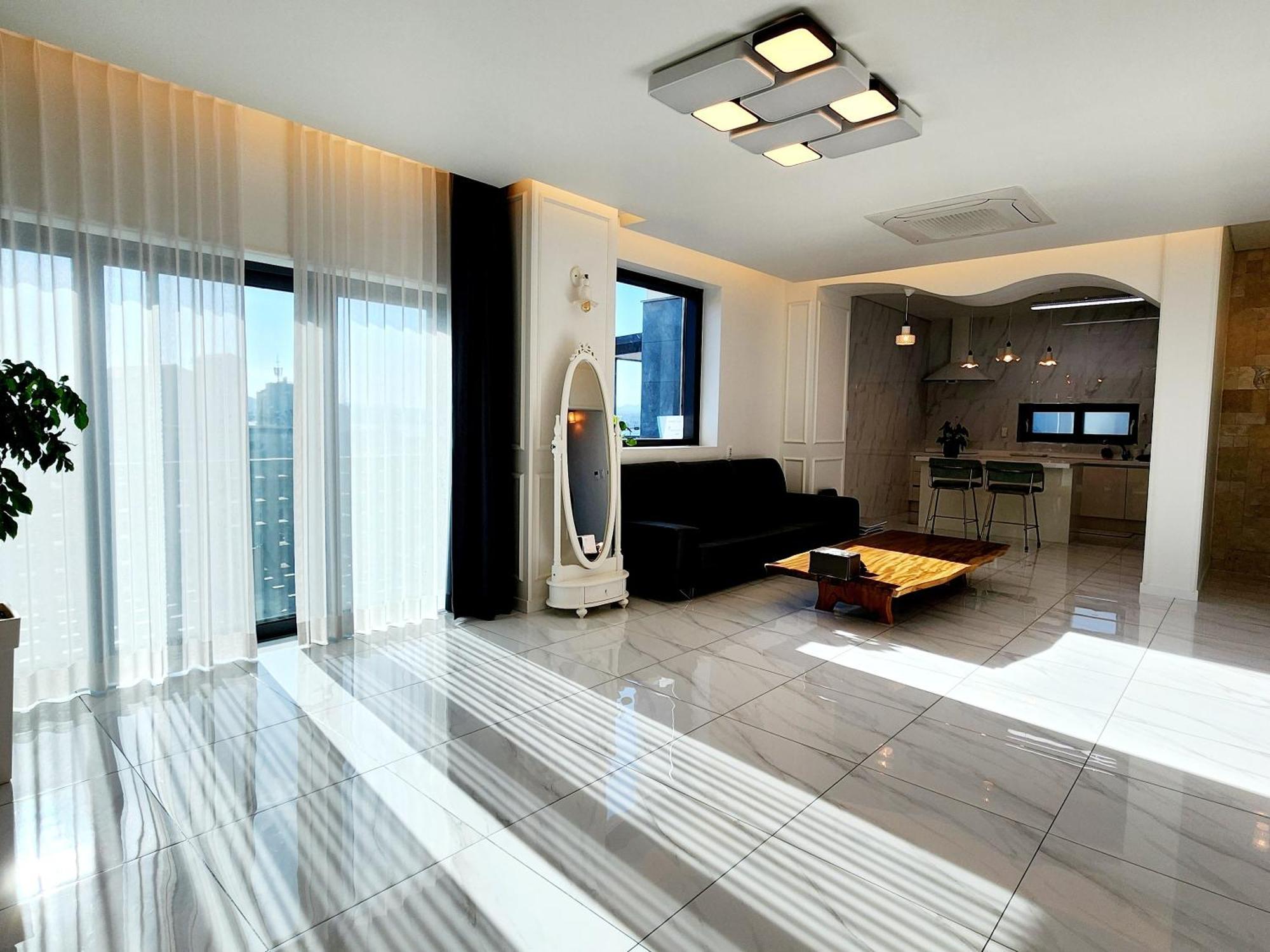 Pureun Jeju Pension Согвіпо Екстер'єр фото